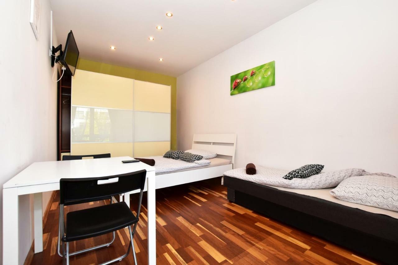 City Central Hostel Swidnicka فروتسواف المظهر الخارجي الصورة