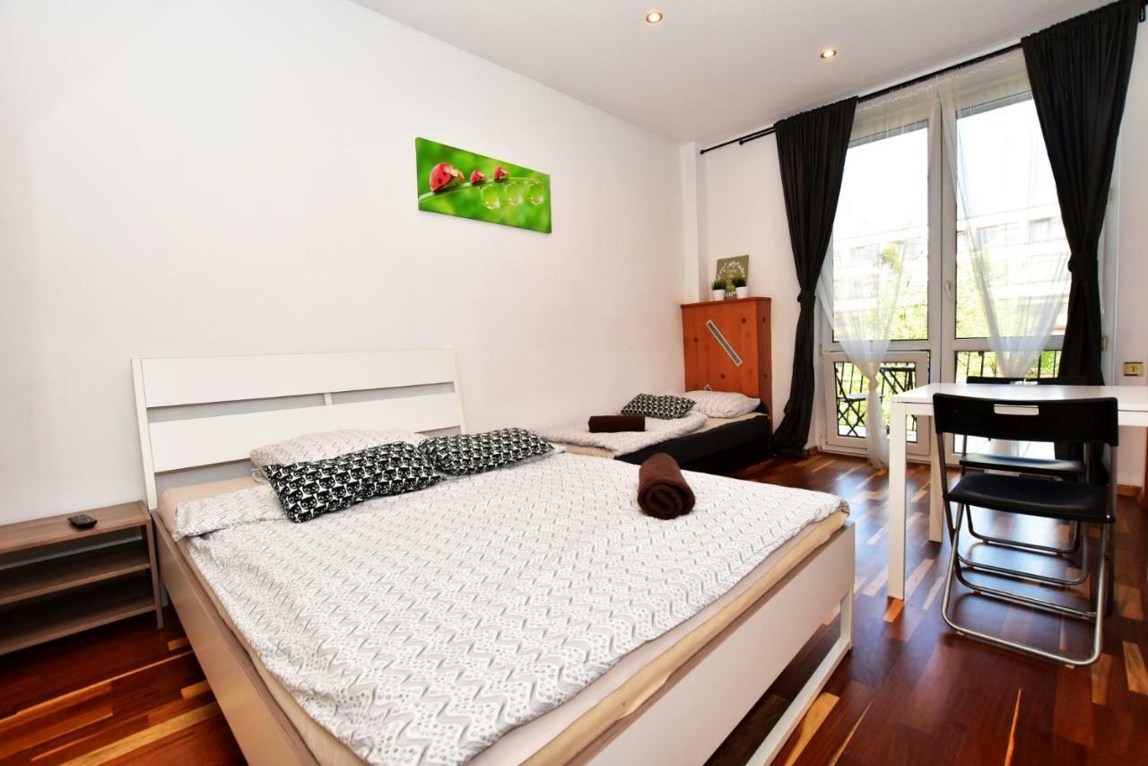 City Central Hostel Swidnicka فروتسواف المظهر الخارجي الصورة